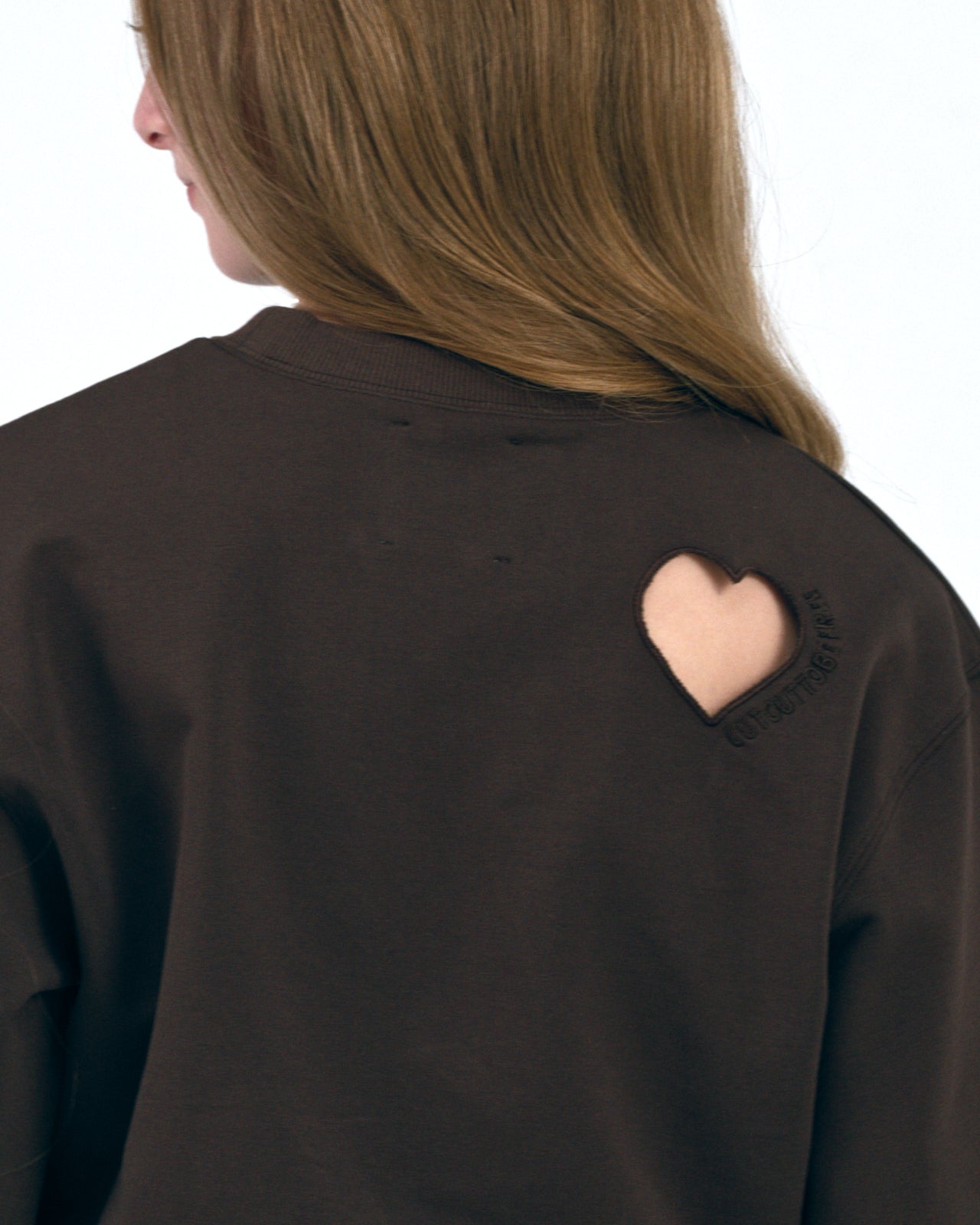 Heart Cutout Cropped Sweat Tee | ハートカットアウト クロップド スウェット Tシャツ