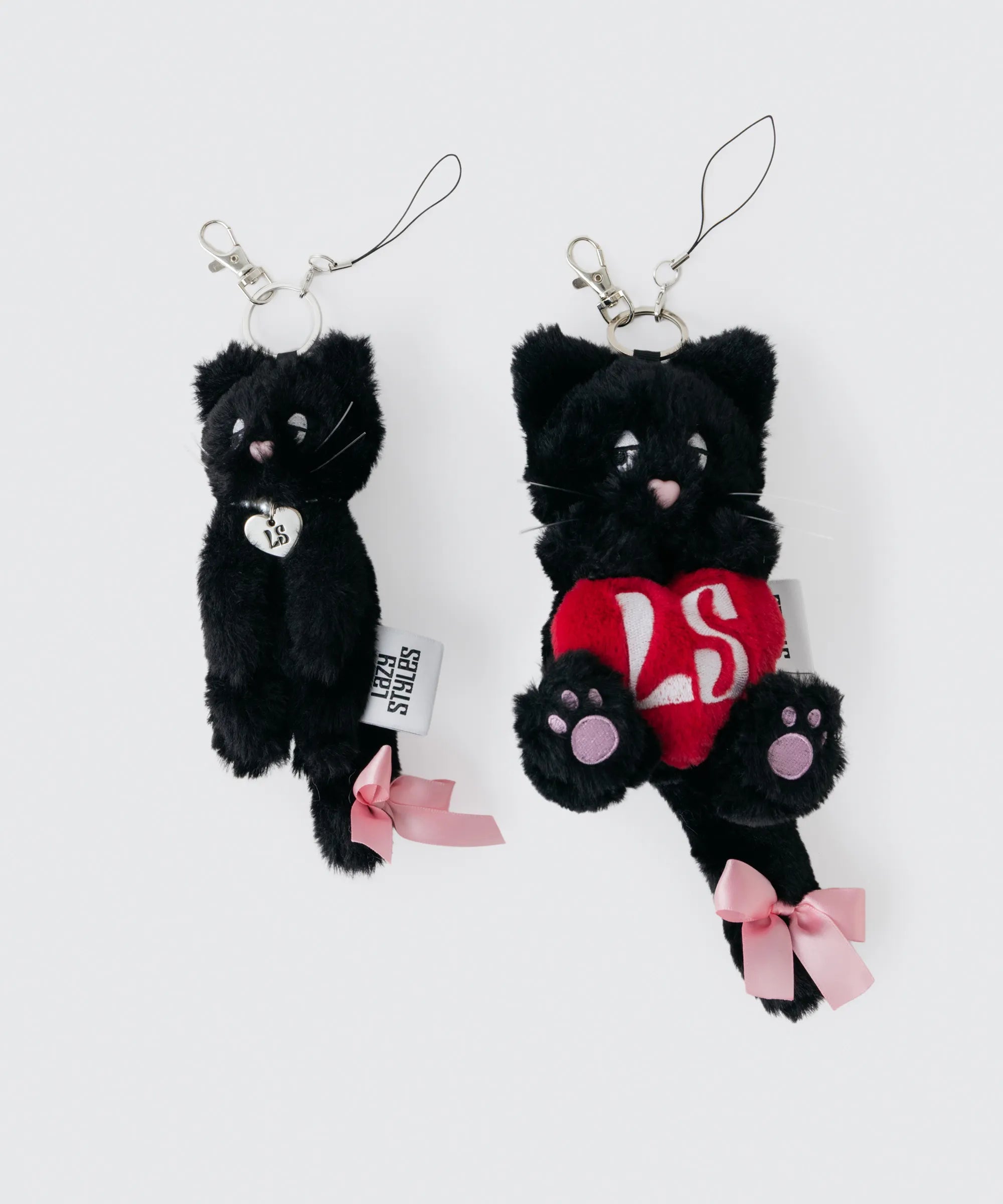 Hugging Heart Lozie Mascot Keyring | Lozie ハートハグ マスコットキーリング