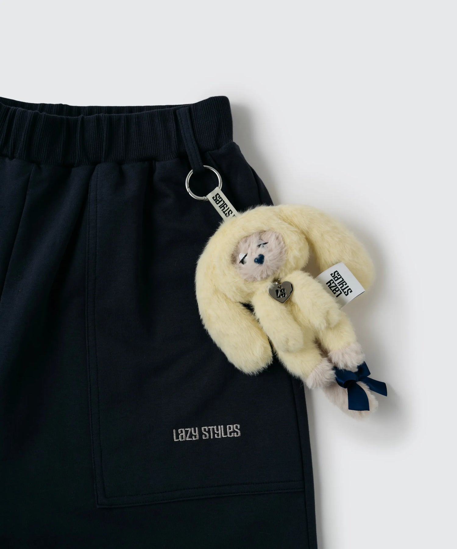 Lozie Mascot Keyring (KIGURUMI Rabbit)   | Lozie マスコットキーリング（着ぐるみ ラビット）